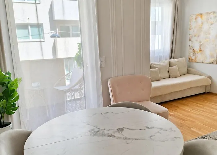 Apartment 1br Balcony Near U1 Metro And Donau Zentrum
